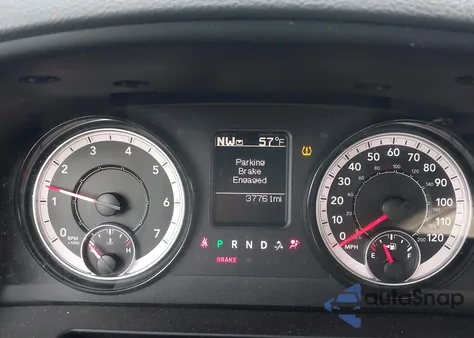 2020 Ram 1500 Classic Tradesman 4X4 5'7 Box z USA, uszkodzony, nr VIN 3C6RR7KT9LG291070